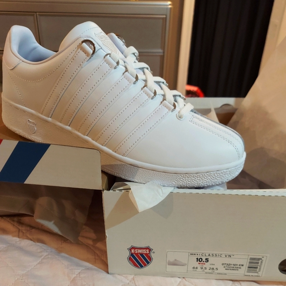 K-Swiss